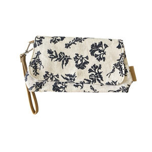 Vera Bradley Adrift Coral Blue RFID Wristlet Clutch Purse w/Strap & Snap Closure